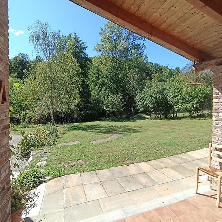 I Suoni Del Bosco Hotel Casalborgone Exterior photo